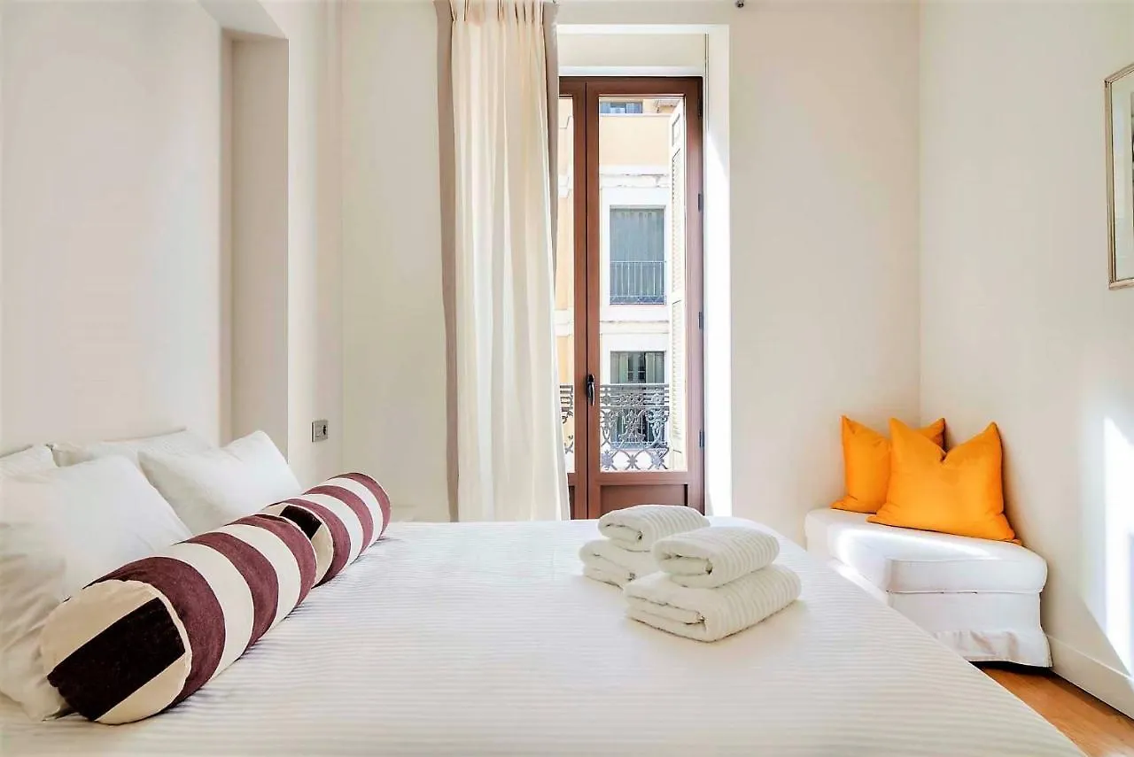 Sebastian Souviron Suites In Malaga By Solaga Holiday Homes Spanje